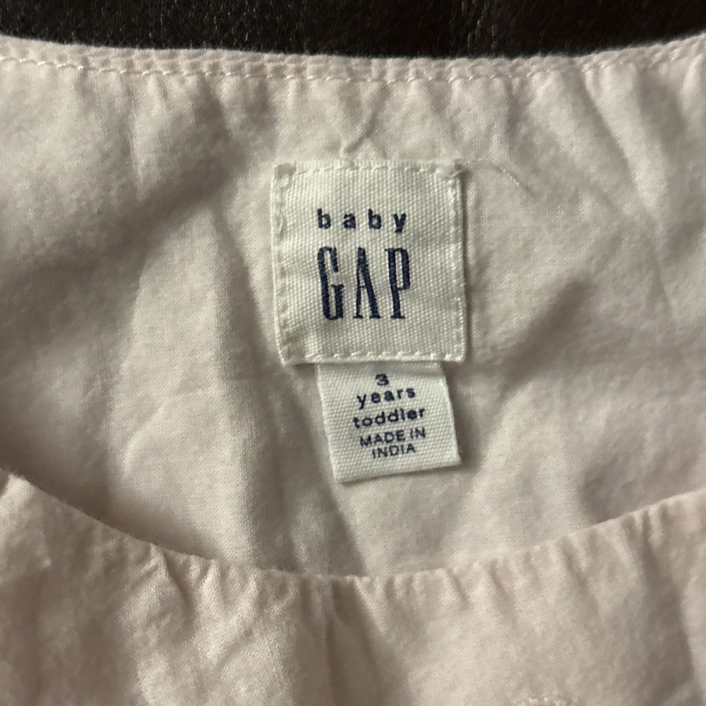 Baby GAP Girls Size 3 Yrs  Pale Pink dress with scalloped lace bottom - Picture 4 of 6